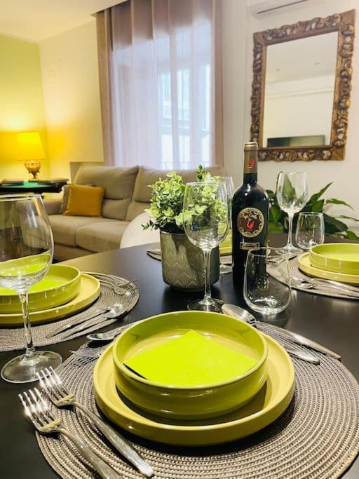 Re Gallo Luxury Apartment Plebiscito In Via Chiaia Napoli Eksteriør billede