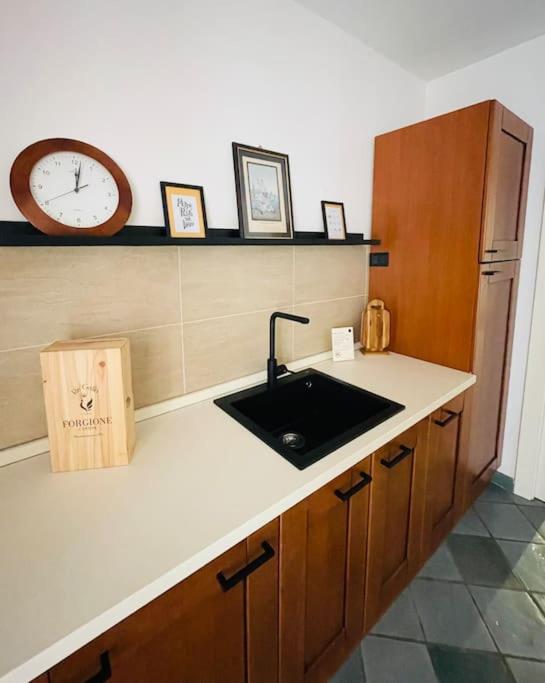 Re Gallo Luxury Apartment Plebiscito In Via Chiaia Napoli Eksteriør billede